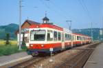 WB Regionalzug 22 von Liestal nach Waldenburg am 09.05.1993 in Bad Bubendorf mit Triebwagen BDe 4/4 13 - Bt 118 - Bt 120.