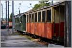 Die Wagen des Dampfzuges hinter dem Depot in Waldenburg leiden unter der Witterung und dürfen 2015 wegen des schlechten Zustandes nicht verkehren.