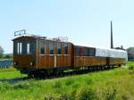 BMK - ROWAN Zug (ex Jungfraubahn) im neuen Zuhause im Seeland beim Bahnmuseum Kerzers abgestellt in Kallnach ..