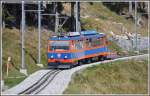 Wie schon am Rothorn und Pilatus brachte mich eine Wanderung hinunter zur Mittelstation Bellavista an einige schne Fotostellen. Der 12.45Uhr Zug mit Beh 4/8 11  Mendrisio  auf Talfahrt unterhalb der Bergstation. (05.10.2011)