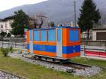 MG - Fantasiemodel eines Triebwagen aufgestellt zwischen dem Bahnhof und der Werkstätte/Depot in Capolago am 27.02.2015