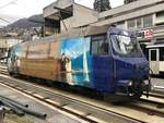 MOB Ge 4/4 8002 mit GoldenPass Werbung 8002 am 9.4.18 in Montreux abgestellt.