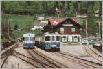 ABDe 8/8 kreuzt in Les Avants einen Be 4/4+ABt Pendelzug.
