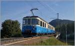 Der MOB ABDe 8/8 4004  FRIBOURG  ist als Regionalzug 2309 von Les Avants nach Montreux unterwegs und erreicht nach der Überquerung der Autobahn A9 die Haltestelle Châtelard VD.