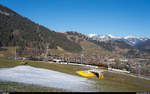 MOB GDe 4/4 6005 mit GoldenPass Panoramic am 5. Januar 2020 kurz vor dem Endbahnhof Zweisimmen. Im Vordergrund eigentlich die Skipiste...