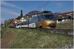 Ein fast goldener MOB Panoramic Express von Zweisimmen nach Montreux bei Planchamp.