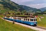 Montreux-Oberland Bernois Bahn/MOB.
ABDe 8/8 4003  Bern  bei Les Combes auf der Fahrt nach Montreux im Jahre 1983.
Während diesen Jahren hatten auch die Westschweiz sowie das Berner Oberland ihr  BLAUES BÄHNLI .
Foto: Walter Ruetsch  