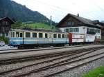 MOB - Abgestellter Triebwagen Be 4/4  36 mit Gterwagen Gk 502 + Gk 514 im Bahnhofsareal von Saanen am 29.07.2007