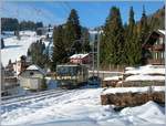 Zwischen der Arbeit am Vormittag und dem Frühdienst morgen reizte es mich doch, ein wenig Schnee und Sonne zu genießen: GDe 4/4 (Serie 6000) mit dem Goldenpass Panoramic N° 3124 von Montreux nach Zweisimmen kurz nach seinem Halt in Les Avants am 31. Dezember 2007.  