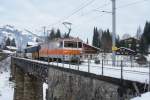 GDe 4/4 6006 nhert sich am 21.12.08 mit dem D 3115 Gstaad.