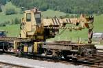 Kran - Dienstwagen X 23 im Bahnhof von Flendruz am 01.07.2006