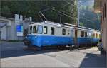 Doppelgepäcktriebwagen ABDe 8/8 4002 fährt als Regionalzug nach Chamby ein.