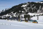 Der GoldenPass Panoramic befindet sich am 06.02.2016 oberhalb von Gruben.