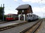 Goldenpass CEV - Fotoextrafahrt für Bahnforum.ch mit den Zahnradtriebwagen BDeh 2/4 73 und BCFe 4/4 11 im Bahnhof Chamby am 16.05.2015