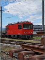 Der  Rote Klotz , auch HGem 2/2 2501 genannt, in Vevey.
19. Juni 2016