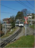 Der neue Rochers-de-Naye BDeh 4/8 3005 verlsst den Bahnhof Glion.