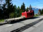 MGN Goldenpass - Zahnradlok Hm 2/2 4 mit Flachwagen in Caux am 11.05.2012