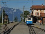 Der Bhe 2/4 207 als Dienstzug von Glion zum Rochers de Naye beim kurzen Halt in Caux.