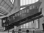 Der im Jahr 1900 gebauter Zahnrad-Dampftriebwagen Nr.10 wurde ursprünglich auf der Strecke der Pilatusbahn eingesetzt und war Mitte August 2020 im Verkehrszentrum des Deutsches Museums München zu sehen. [Genehmigung liegt vor]