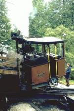 Pilatus Bahn (PB)Zahraddampflok H 1/2 No.9 (SLM 1889)auf der Ausfahrtsweiche beim Depot Alpnachstad.(Seltene Bilder,die diese Lok im Jahr 1980 noch einmal unter Dampf zeigen)Archiv P.Walter