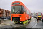 Be 4/10 02, hergestellt von Stadler und bezeichnet als  Worbla , der Regionalverkehr Bern-Solothurn AG (RBS) steht auf dem Gleis- und Freigelände der Messe Berlin anlässlich des  Tags des