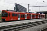 Die Worbla 01 Be 4/10 steht am 29.4.24 im Bahnhof Worblaufen.