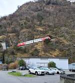 Mont-Blanc-Express__BDeh 4/8 hat den ersten Tunnel verlassen und erklimmt dank Zahnrad die Steigung oberhalb Vernayaz.__01-03-2026 