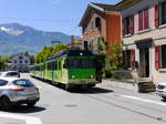 TPC / Al - Regio von Aigle nach Leysin kurz nach ausfahrt vom Bahnhof von Aigle an der Spitze der Triebwagen BDeh 4/4 311 am 05.05.2017