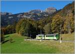 Ein ASD Regionazlug mit einem ex BLT Bt und einem Bde 4/4 ist kurz nach Le Sépey auf dem Weg nach Les Planches (Aigle).