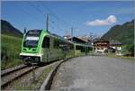 Der TPC ASD ABe 4/8 471 ist als R 71 428 auf dem Weg von Aigle nach Les Diablerets und erreicht praktisch unmittelbar nach dieser Aufnahme die Haltestelle Vers l'Eglise, dessen h�bscher Ort bei dieser Aufnahme etwas vom Zug verdeckt wird. 

31. Mai 2026