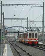 Nicht nur die Schlusslichter, sondern auch die Funktion der Regenrinnen verrt den Nachschuss.