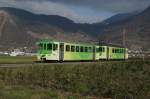 Salatbahn lässt grüssen: Bt 531 und BDeh 4/4 501 verkehren bereits beide im neuen, für mich nicht wirklich attraktiven Farbkleid der TPC. (Villy, 1.12.2012)