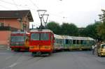 HGe 4/4 32 der TPC/BVB steht mit einem Sonderzug neben dem Beh 4/8 91 abfahrtbereit am Bahnhof Bex; 29.09.2013