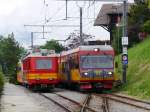 tpc / BVB - Triebwagen Beh 4/8 91 bei der einfahrt neben dem Dienstwagen Xeh 2/4 26 in Gryon am 27.07.2014