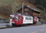 TPF: Rollbockverkehr Bulle - Broc vom 12. November 2015. BDe 4/4 142 mit Kupplungswagen vor dem historischen Bahnhof Broc Fabrique.
Foto: Walter Ruetsch