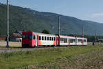 TRAVYS/YStC Yverdon - Sainte-Croix  ALT UND NEU VEREINT  Neuer Triebzug mit Bt 51 bei Vuiteboeuf unterwegs am 29.