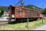 SBB - VS 40 85 95 06 109-9 abgestellt seit Jahren auf 2 Oldtimer Rollb�cken als Mobiles Lager bei der Travys ( YsteC ) in Baulmes am 21.06.2026