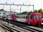 travys - Langer Personenzug mit dem Steuerwagen Bt 51 sowie dem Triebwagen Be 4/4 2 und dem Steuerwagen Bt 55 und Steuerwagen BDt 53 im Bahnhof von Yverdon les Bains am 24.09.2008