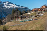 88. Lauberhornrennen am 13. Januar 2018 - Hochbetrieb bei der Wengernalpbahn. BDhe 4/4 110 unterhalb Wengen.
