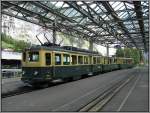 Ein Zug der Wengernalpbahn, aufgenommen am 24.07.2008 in Lauterbrunnen.