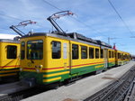 WAB - Triebwagen BDeh 2/4 121 auf der Kleinen Scheidegg am 06.05.2016
