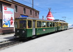 WAB - Regio nach Grindelwald am warten auf der Kleinen Scheidegg am 06.05.2016