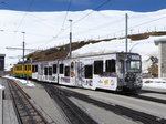 WAB - Steuerwagen Bt 241 mit Triebwagen BDeh 2/4 120 bei der ausfahrt aus dem Bahnhof der Kleinen Scheidegg am 06.05.2016