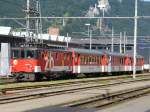 zb - Abgestellter Pendelzug mit Lok De 4/4 110 001-5 mit 2 Personenwagen  2 Kl.