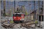 De 4/4 der Zentralbahn rangiert in Interlaken-Ost. (25.04.2012)