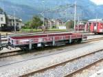 zb - Dienstwagen X 725-5 im Bahnhofsareal in Meiringen am 11.09.2012