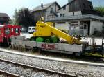 zb - Dienstwagen X 9755 im Bahnhofsareal in Meiringen am 11.09.2012