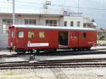 zb - Dienstwagen X 9742 abgestellt im Bahnhofsareal in Meiringen am 23.03.2013