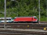 SOB - Lok Re 4/4  446 015-0 unterwegs im Bahnhofsareal von Arth-Goldau am 29.05.2014