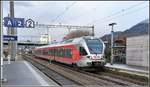 S4 nach St.Gallen mit 526 048-4 in Buchs SG. (10.12.2018)